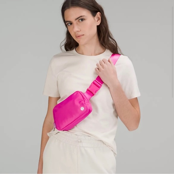 🆕LULULEMON EVERYWHERE BELT BAG PINK - Picture 2 of 8